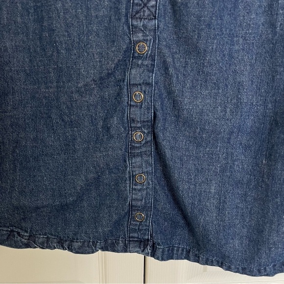 Women’s Miss Me Flannel Plaid and Jean Aztec Print Shirt Size S - Picture 8 of 8